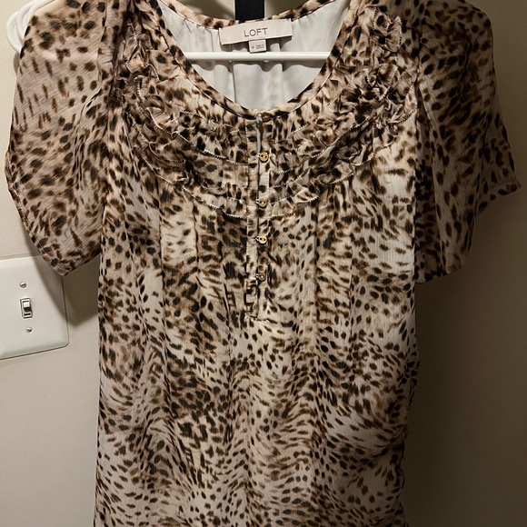 LOFT, Size M, Animal Print Ruffle Yoke Top, Whisper White - Picture 4 of 4